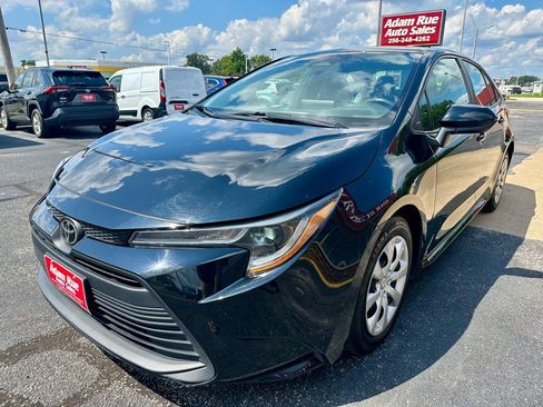 Used 2023 Toyota Corolla LE image 4