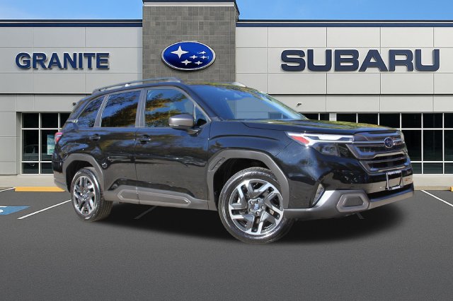 Used 2025 Subaru Forester Limited AWD/4WD image 4