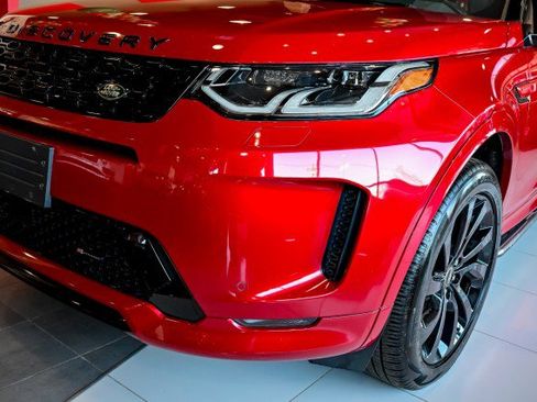 Used 2022 Land Rover Discovery Sport SE R-Dynamic image 9