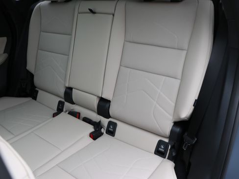 Certified 2025 BMW X1 xDrive28i w/ Technology Package image 36