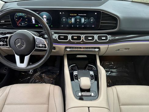 Used 2020 Mercedes-Benz GLS 450 4MATIC image 27