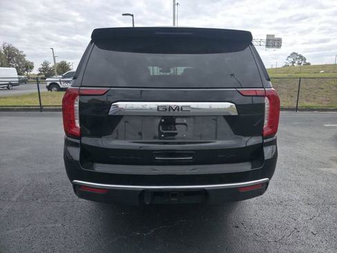 Used 2024 GMC Yukon XL SLT w/ SLT Luxury Package image 6