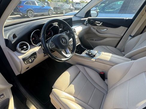 Used 2016 Mercedes-Benz GLC 300 4MATIC image 2