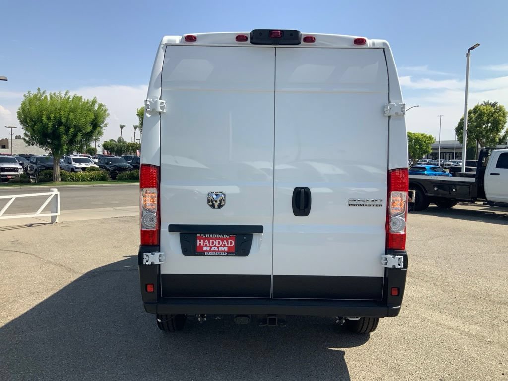 New 2026 RAM ProMaster 2500 w/ Convenience Group FWD image 8