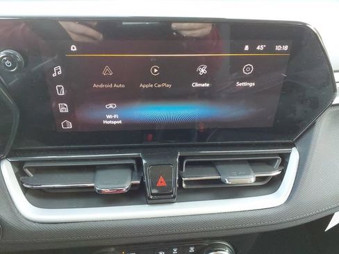 Used 2025 Chevrolet TrailBlazer LT w/ Convenience Package AWD/4WD image 15