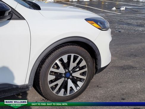 Certified 2020 Ford Escape SE Sport image 32