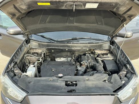 Used 2018 Mitsubishi Outlander Sport ES FWD image 9