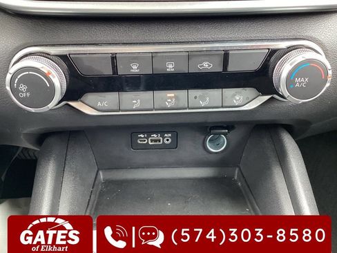 Used 2025 Nissan Altima 2.5 SV image 18