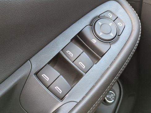 Used 2023 Buick Encore GX Essence w/ Experience Buick Package image 23