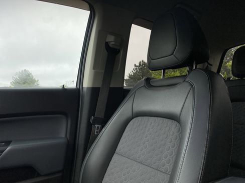 Used 2019 Chevrolet Colorado Z71 AWD/4WD image 43