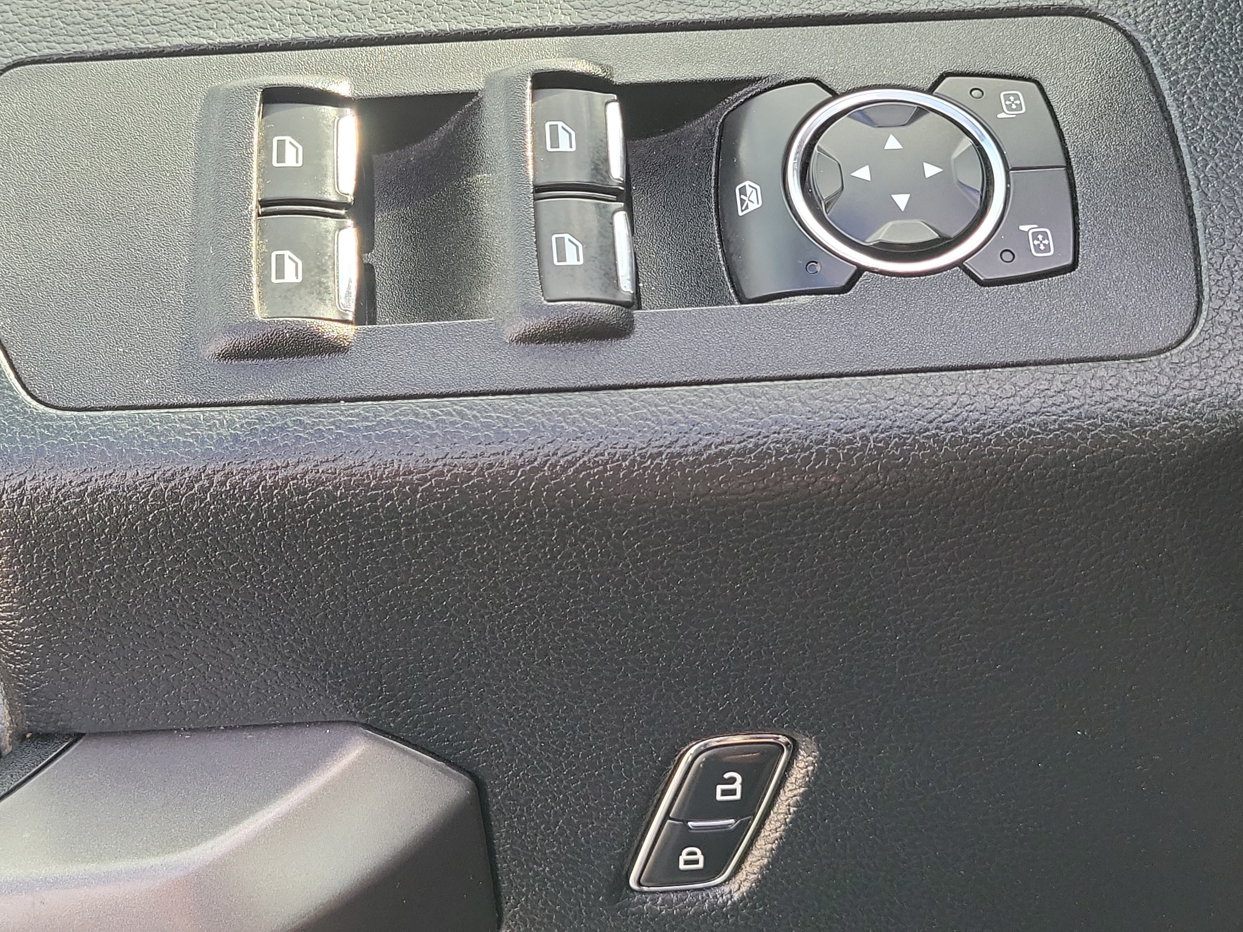 Used 2019 Ford F150 XLT w/ Equipment Group 302A Luxury RWD image 33