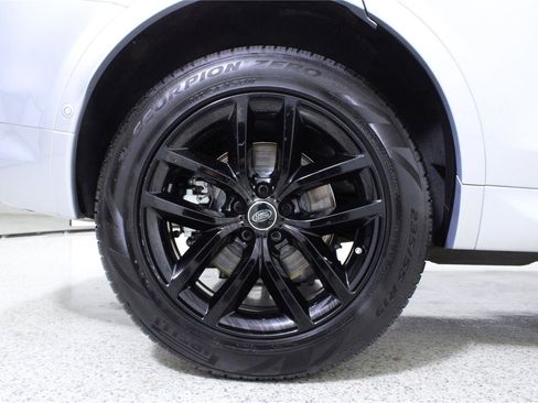 Used 2025 Land Rover Discovery Sport S AWD/4WD image 8