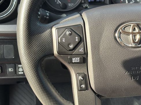 Used 2021 Toyota Tacoma TRD Off-Road AWD/4WD image 24