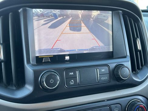 Used 2019 Chevrolet Colorado Z71 AWD/4WD image 27