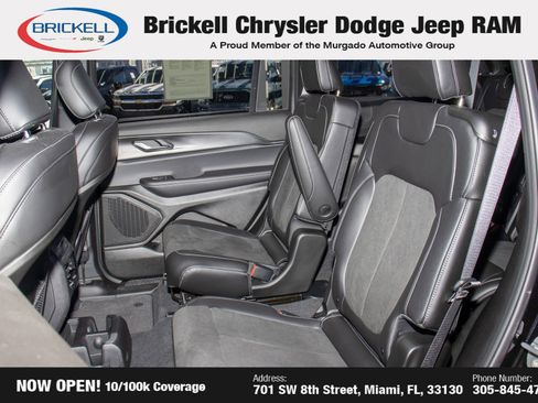 Used 2025 Jeep Grand Cherokee L Altitude image 17