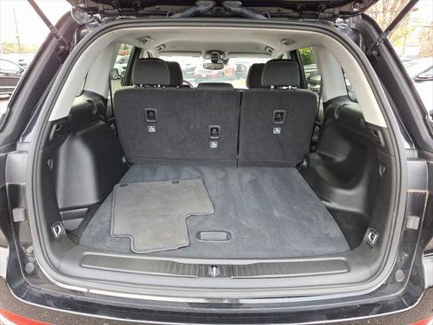 Certified 2023 Jeep Grand Cherokee Laredo image 18