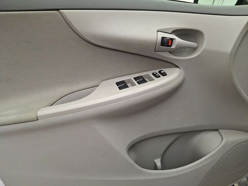 Used 2009 Toyota Corolla LE FWD image 10