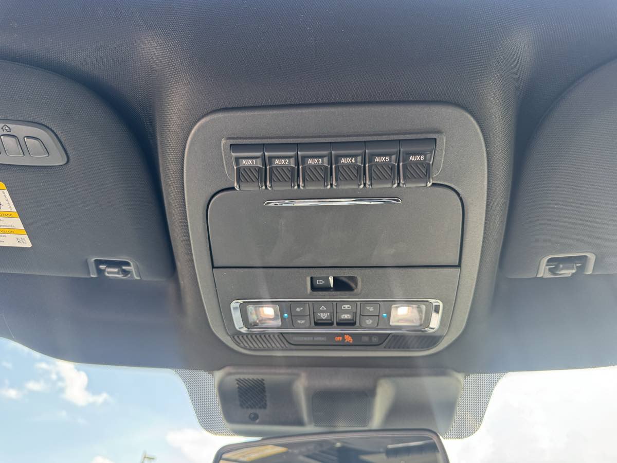 Used 2026 Ford F150 Raptor AWD/4WD image 25
