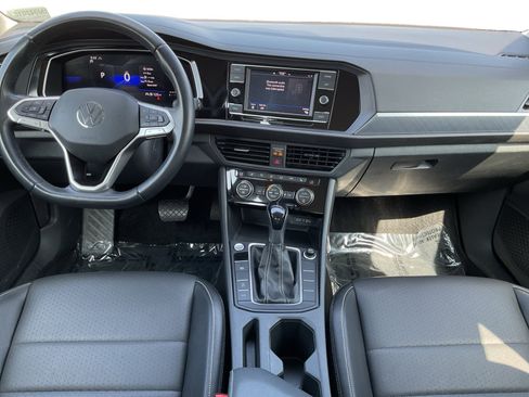 Used 2024 Volkswagen Jetta SE FWD image 10