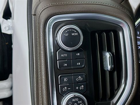 Used 2020 GMC Sierra 1500 Denali w/ Denali Ultimate Package AWD/4WD image 10