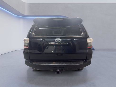 Used 2018 Toyota 4Runner SR5 Premium AWD/4WD image 5