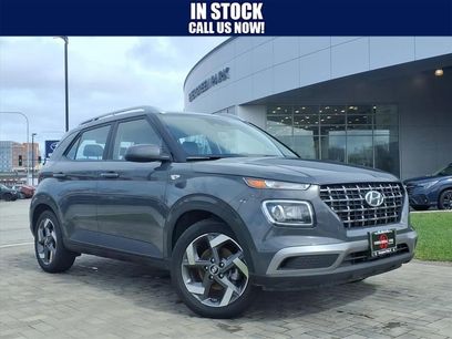 Used 2025 Hyundai Venue SEL