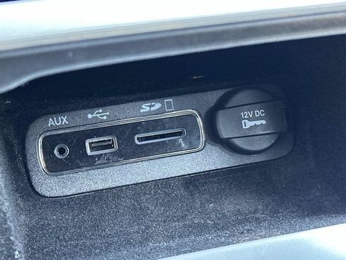 Used 2015 Jeep Grand Cherokee Altitude AWD/4WD image 39