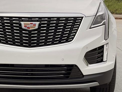 New 2026 Cadillac XT5 Premium Luxury image 8