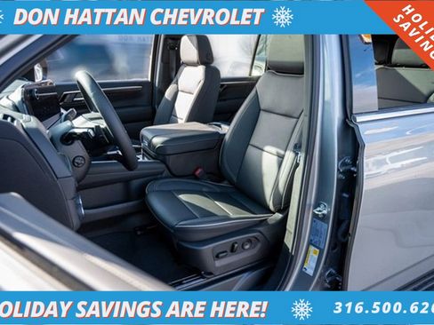 New 2025 Chevrolet Suburban Premier w/ Sun And Tow Package image 4