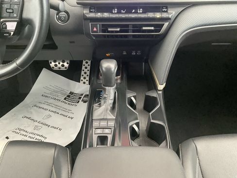 Used 2025 Toyota Camry SE FWD image 14