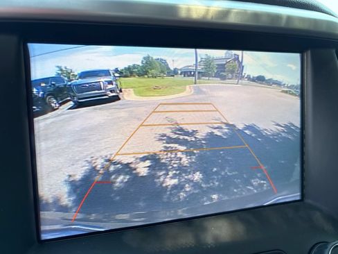 Used 2018 GMC Acadia SLT FWD image 25