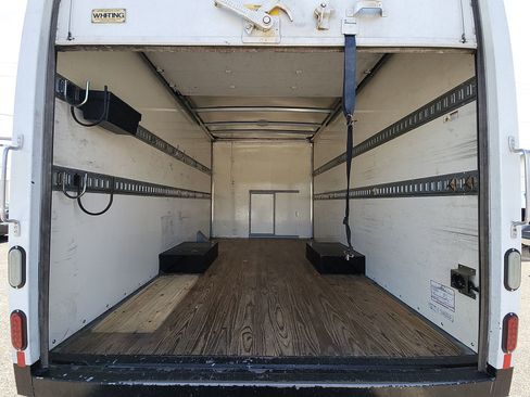 Used 2017 Chevrolet Express 3500 image 17