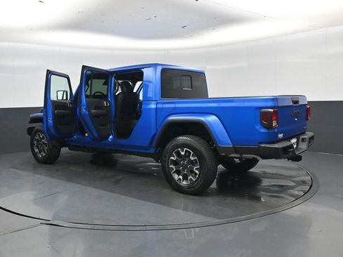 New 2026 Jeep Gladiator Sport AWD/4WD image 46