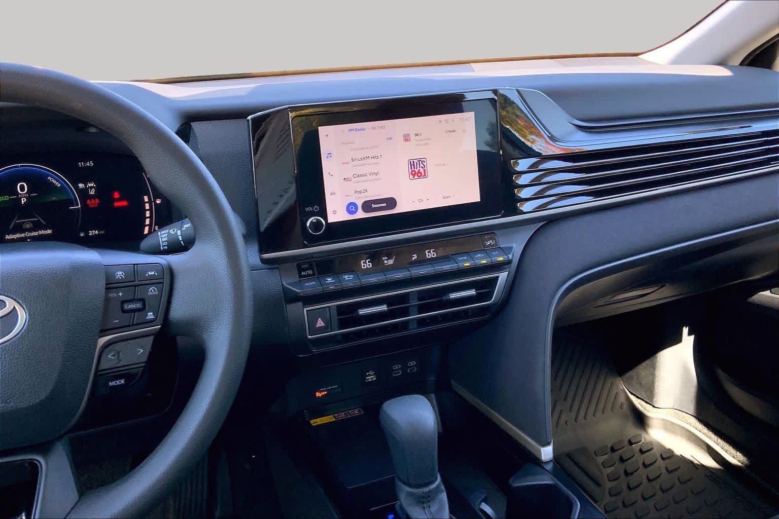 Used 2025 Toyota Camry LE FWD image 7