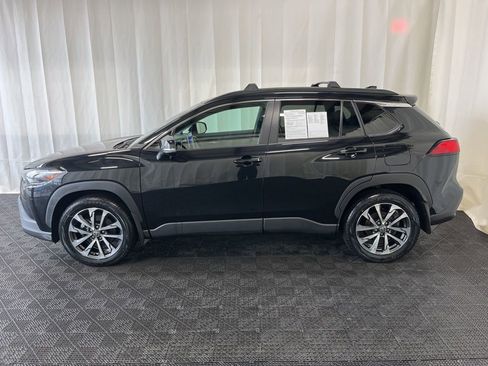 Used 2023 Toyota Corolla Cross XLE w/ Convenience Package AWD/4WD image 29