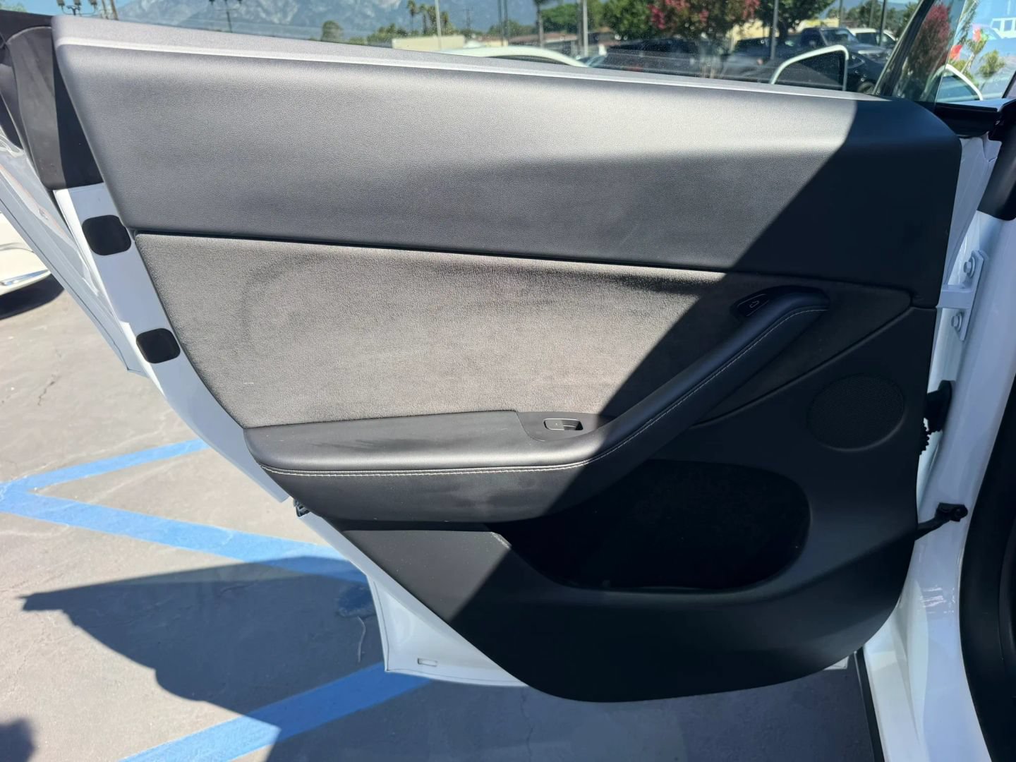 Used 2023 Tesla Model Y AWD image 18