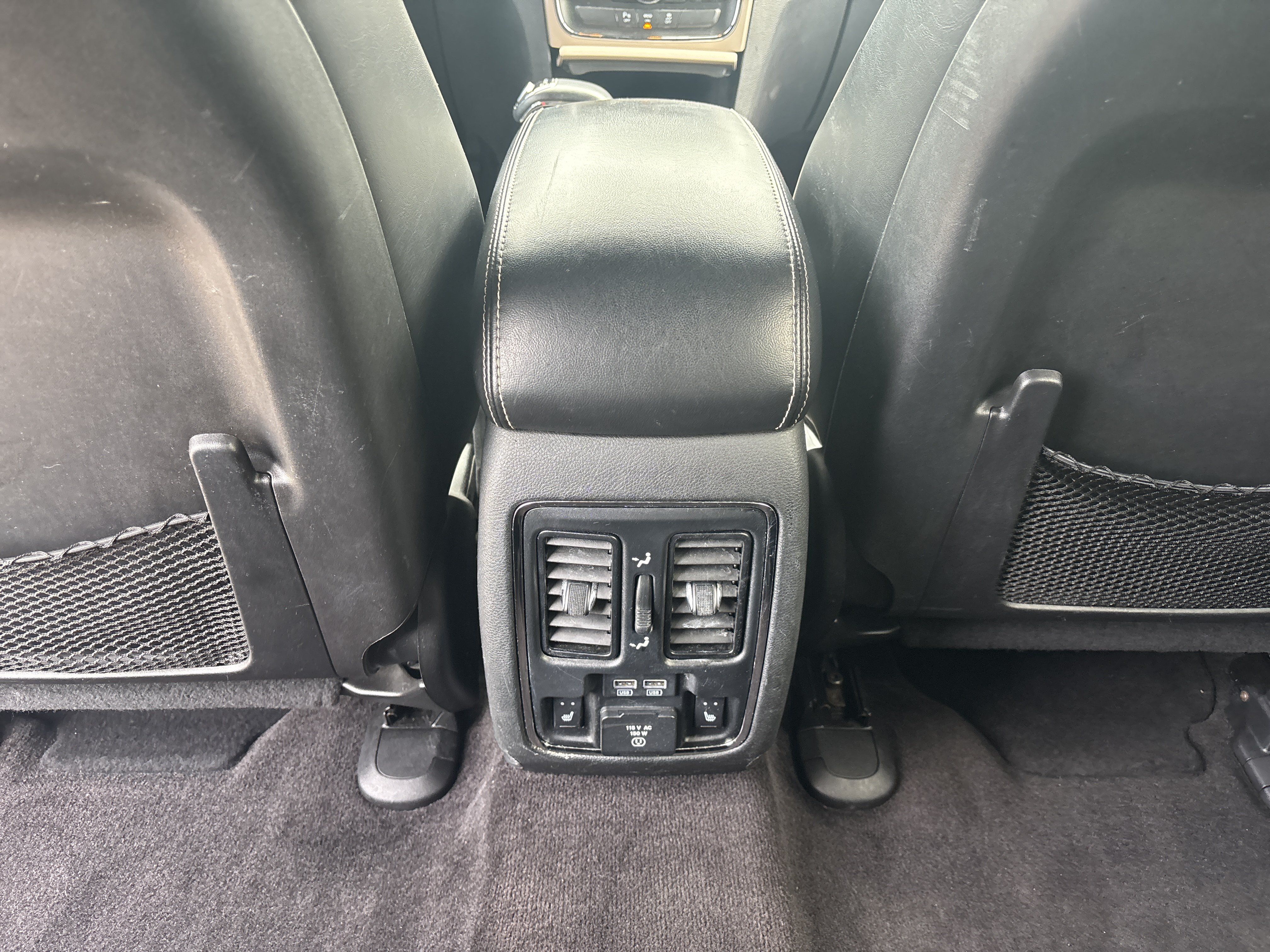 Used 2015 Jeep Grand Cherokee Limited w/ Luxury Group II AWD/4WD image 16