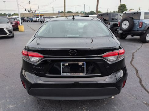 Certified 2024 Toyota Corolla LE FWD image 4