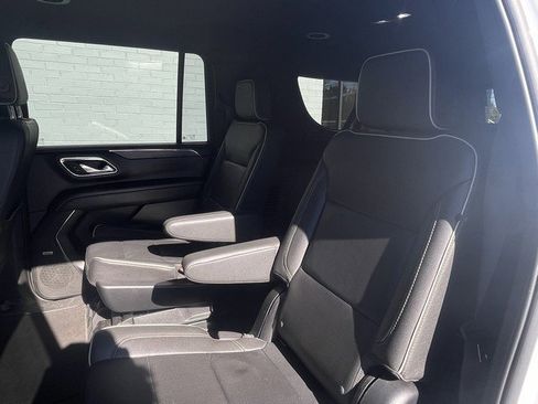 Used 2023 GMC Yukon XL SLT image 26