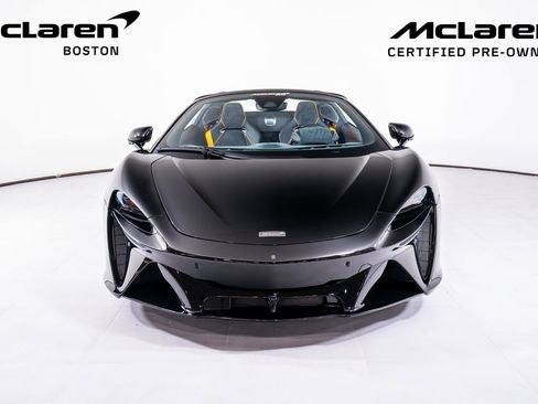 Used 2025 McLaren Artura Spider image 10