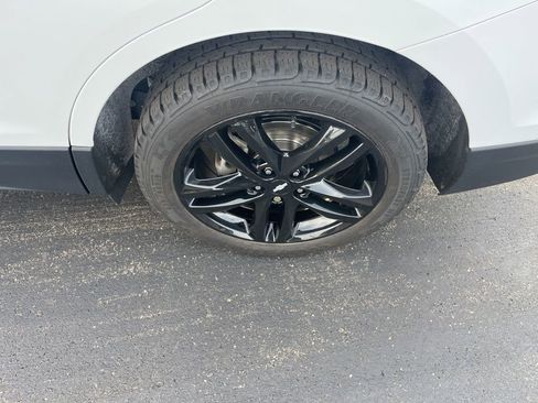 Certified 2020 Chevrolet Equinox LT w/ Sport Edition image 13