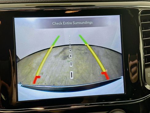 Used 2022 Jeep Grand Cherokee Limited w/ Trailer Tow Group IV image 18