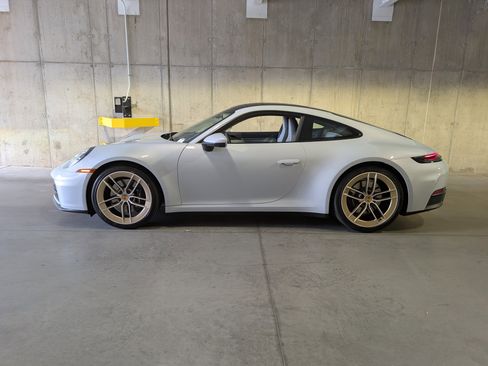 Certified 2025 Porsche 911 Carrera image 2