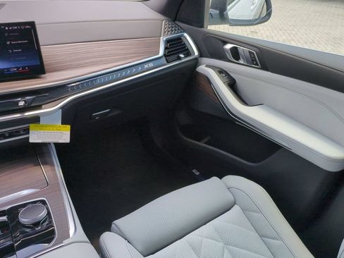 New 2026 BMW X5 sDrive40i w/ Parking Assistance Package RWD image 17