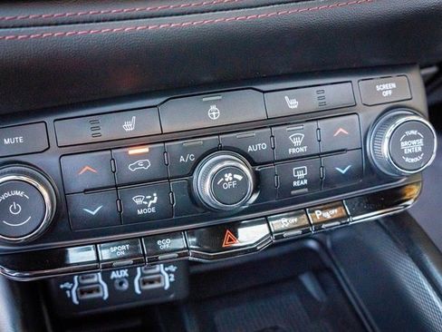 Used 2021 Dodge Durango R/T image 24