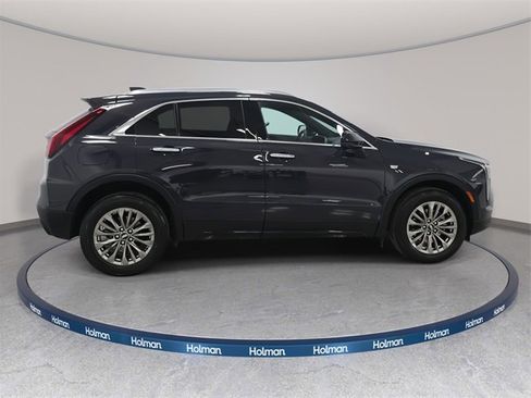 Certified 2025 Cadillac XT4 Premium Luxury image 5