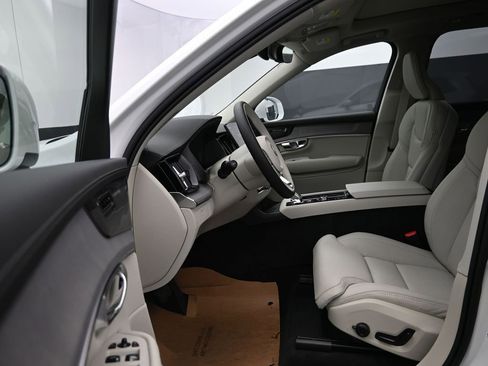 New 2026 Volvo XC90 B6 Ultra w/ Protection Package AWD/4WD image 11
