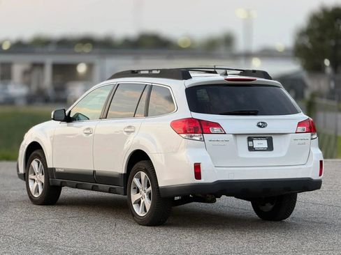 Used 2014 Subaru Outback 2.5i Premium image 10