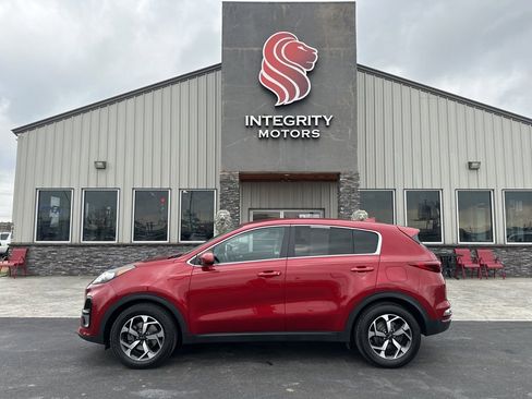 Used 2020 Kia Sportage LX image 1