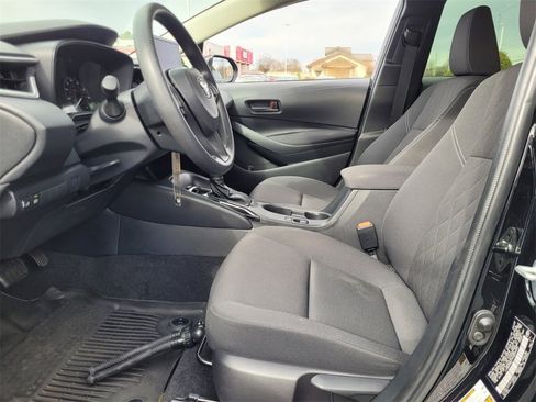 Certified 2023 Toyota Corolla LE image 4